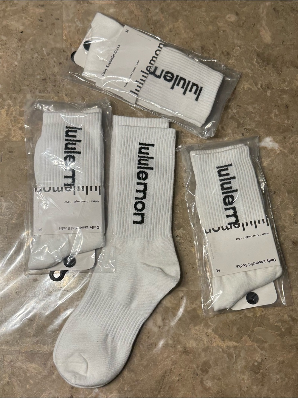 New Women’s Lululemon Athletica Socks
3 pairs Size Medium
Socks stretch and fi